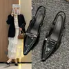 Novos Sapatos Femininos de Primavera 2026, Sandálias para Mulheres, Estilo Verão para Combinar com Saias, Saltos Altos de Couro Patentado Francês, Saltos Finos, Bico Fino, Elegantes