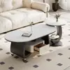 Mesa Lateral Móvil Simple de Gama Alta Lujo Ligero Moderna Ovalada de Piedra Sinterizada Sala de Estar Uso Doméstico Sensación de Gama Alta Apartamento Pequeño Mesa de Café