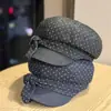 Novo chapéu octogonal versátil estilo coreano com laço de bolinhas para mulheres, boina de moda retrô para primavera e outono, boné de jornaleiro que afina o rosto