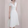Vestido blanco vestido se puede usar en ocasiones normales temperamento socialité francés cuello en V oblicuo hombros descubiertos irregular diseño de nicho vestido