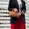 Bolsa de axila com design de nicho feminina, nova moda verão 2025, bolsa de tecido simples e versátil, bolsa transversal de ombro