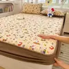 Sábana bajera nueva, todo incluido, funda de cama antideslizante, adecuada para dormitorios universitarios y habitaciones, con un fresco estampado floral verde estilo japonés, un juego de ropa de cama de tres piezas