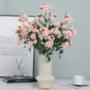 Simulación rama única tela de seda multi-cabeza hoja rota rosa pequeña retro hogar hotel decoración lugar de boda diseño rosa