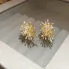 Pendientes Retro Florales de Zirconia Fuegos Artificiales Perla para Otoño e Invierno, Pendientes de Lujo Ligero de Gama Alta, Accesorios para Orejas de Moda con un Diseño Único