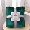 Manta de Franela Transfronteriza de Color Sólido y Rayas Manta para Siesta en la Oficina Manta para Aire Acondicionado Manta de Regalo Suministro Directo de Fábrica