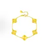 Sand Gold Joyería Tienda de Oro Mismo Estilo Láser Pulsera de Trébol de Cuatro Hojas Lujo Ligero Gama Alta Nicho Exquisita Joyería de Mano Pulsera Al por Mayor