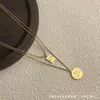 Colar da Sorte com Letra em Aço Titânio Duplo Corrente para Clavícula Feminina Design de Nicho Ins Estilo Frio Simples Elegante