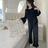 Pijama de Otoño e Invierno 2024 para Mujer Traje de Pantalón Largo de Terciopelo Dorado Estilo Palacio con Encaje Ropa de Casa para Mujer