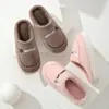 Pantuflas de algodón con suela gruesa para mujer para otoño e invierno, uso en casa, cálidas para interiores de pareja, lindas, antideslizantes, pantuflas de algodón para hombre al por mayor