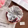 Lenço Quadrado de Sarja com Bolinhas Vermelho Cereja Estilo Francês, Elástico de Cabelo para Mulheres, Nova Corda de Cabelo Suave de Nicho Que Não Machuca Nem Danifica o Cabelo, Acessório de Cabelo