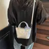 Bolso de Mujer Estilo Coreano Bolso de Mano Sencillo 2025 Nuevo Versátil Bandolera Moda Bolso Cubo Diseño de Nicho Bolso Cruzado