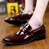 Zapatos de Cuero Puntiagudos Estilo Coreano para Hombre, Zapatos Británicos para Hombre, Zapatos Casuales de Moda sin Cordones para Peinador de Primavera, Zapatos de Boda de Caña Baja