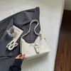 Bolsa de Braço para Mulheres 2026 Nova Tendência Moda de Verão Versátil Super Popular Exquisite Bolsa de Ombro Transversal para o Dia a Dia