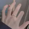 Anillo de Estrella de Cinco Puntas para Mujer Lujo Ligero Diseño de Nicho Alto Nivel Estilo Coreano Anillo Sencillo de Plata para Dedo del Pie Anillo Sencillo para Dedo del Anillo Estudiante