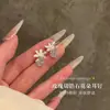 Brincos de Flor em Zircônia Cortada em Rosa Levemente Luxuosos com Agulha de Prata Pura S999, com uma Vibração Suave e Fresca para Mulheres, Novo Modelo Verão 2026
