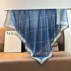 Bufanda cuadrada grande de 110 cm, bufanda de seda con pintura al óleo, bufanda de satén de imitación de seda para mujer, nuevo chal elegante y moderno para primavera/otoño para madres