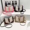 Bolsa de Axila Vintage com Cor Contrastante 2025 Nova Bolsa Quadrada Pequena Versátil Bolsa de Ombro Transversal Fashion Bolsa Feminina Personalizada de Alto Valor