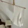 Calcinha de Yoga Feminina Leve e Respirável, Sem Costura, Secagem Rápida, com Tecido Ice Silk e Forro Antibacteriano na Virilha, Cintura Média