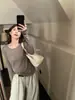 Sua camiseta básica versátil slim-fit multicolor de manga longa com gola redonda, doce e estilosa, minimalista para mulheres 66840