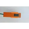 Pressione o suporte do interruptor com a mão, abra e encaixe a base, reforce a base de encaixe do interruptor com uma tecla, suporte de fixação do interruptor