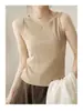 Top Regata Canelado Novo de Verão Off-the-Shoulder Direto da Fábrica para Mulheres, Cor Sólida, Modelagem Justa, Valoriza o Corpo, Pode ser Usado como Roupa Íntima ou Peça Externa, Sem Mangas