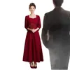 Vestido Vermelho para Noivas Grávidas Usarem durante a Recepção do Casamento, Adequado para Figuras Baixas, com um Toque de Luxo