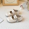 Zapatos Plateados Pequeños de Piel para Bebé Niña Primavera y Otoño 2025 Nuevos Zapatos de Princesa para Niños Zapatos de Piel de Suela Suave Zapatos Planos de Boca Baja con Borde de Encaje