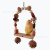 Columpio de madera para loros pequeños y medianos soporte soporte soporte soporte tuerca mazorca de maíz piñas para aliviar el aburrimiento molienda de dientes juguetes para morder al por mayor