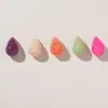 Parche de accesorio de resina con patrón de mármol perforado multicolor en forma de gota de agua para pendientes DIY, accesorios para orejas y llaveros