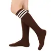 Calcetines de media caña transfronterizos tres barras para dama y calcetines hasta la rodilla calcetines de mujer calcetines de rayas para adulto calcetines de rendimiento para fiesta europeos y americanos calcetines de pantorrilla