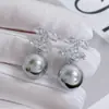 Pendientes de Perla Doble C Estilo Chanel para Mujer, Pendientes Únicos y Hermosos, Nuevo Modelo Popular 2025, Accesorios de Oreja de Verano de Alta Gama