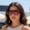 Óculos de Sol de Moda Europeia e Americana com Armação Grande, Óculos Versáteis Estilo Rua Punk Hip-Hop Personalizados, Óculos da Moda de Celebridade da Internet