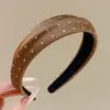Diadema de moda estilo coreano de ala ancha para niñas, otoño e invierno, realza el cutis, añade ambiente, accesorio para el cabello vintage de corona alta