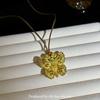 Wei Xue con collar de mariposa de seda esmaltada de método antiguo de estilo chino nuevo, nicho de lujo ligero de alta gama, temperamento, cadena para suéter