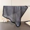 Pañuelo Cuadrado Estampado de Imitación Seda Patrón de Tablero de Ajedrez Chal Pañuelo para el Cuello Pañuelo de Cuello de Alta Gama Pañuelo Cuadrado Pequeño Pañuelo para la Cabeza Pañuelo de Seda Bufanda para Mujer