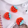 Broche Lindo de Peluche Estilo Japonés Muñeco de Girasol Fresa Pin Juguete Colgante Decoración para Ropa y Bolsos Accesorios