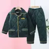 Pijamas de franela para niños de otoño e invierno, de terciopelo de cristal grueso, con relleno de algodón, para el hogar.