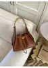 Bolsa Pequeña de Bordado de Diamantes para Mujer 2026 Nueva de Moda Versátil Bolso Cruzado con un Toque de Lujo, Bolso Cuadrado Pequeño de Hombro Debajo del Brazo