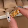 Anel Flor de Renda Medieval Estilo Palácio Vazado Íris Feminino Leve Luxo High-End Dedo Indicador Venda por Atacado para Transmissão ao Vivo