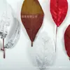 Venta Caliente de Ebay Serigrafía de Simulación Hoja de Pluma Trigonal Plateada Flor de Adorno de Plumas Hoja de Pluma DIY para Ropa de Navidad Ramo de Flores Accesorios de Decoración
