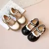 Zapatos Pequeños de Cuero para Niñas 2025 Otoño Nuevos Versátiles Modernos Zapatos para Niños Moda Moño Zapatos Casuales de Cuero para Niñas