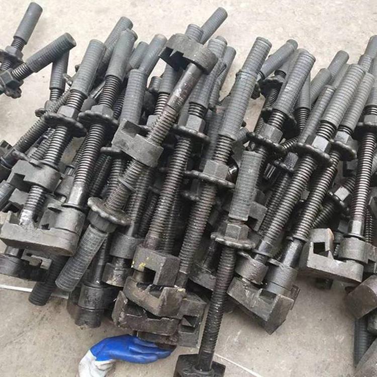 P60钩锁器
