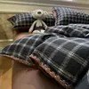 Juego de cuatro piezas de algodón acolchado de grado A con estampado de conchas, estilo minimalista, sábana bajera y funda de edredón de algodón puro, juego de tres piezas para dormitorio con sábana bajera ajustable