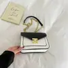 Bolso Retro para Mujer, Bolso Cruzado con Cadena, Bolso de Mujer, Nuevo Modelo Primavera/Verano 2026, Bolso de Hombro, Bolso Cuadrado Pequeño Versátil y Elegante