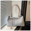 Comércio Exterior Europeu e Americano Grande Capacidade Fresca Feminina 2026 Novo Estilo Moda Simples Estilo Preguiçoso Casual Bolsa de Ombro Único de Mão Tote Bag
