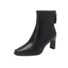 Botas de Cano Curto com Salto Grosso Outono/Inverno Novas Femininas Salto Alto Zíper nas Costas Bico Quadrado Botas de Cano Curto Pretas Retro Francês com Veludo Botas Emagrecedoras