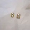 Pendientes de Nuevo Estilo 2026 para Mujer, Estilo Super Hada, Pendientes de Perla Mariposa de Lujo Ligero, Diseño de Nicho, Sensación de Alta Gama, Pendientes Elegantes al por Mayor