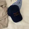 ¡Para usar todo el año! Gorra de Béisbol Dulce Bordada en Azul Inglés Off-White para Mujer, Nueva Moda 2025 Gorra de Pato