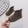 Botas Infantis Camurça Couro de Vaca Botas de Cano Alto para Meninos Outono Botas Curtas com Solado Macio Botas de Couro para Meninas