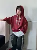 Conjunto de Tres Piezas para Niños Otoño/Invierno: Conjunto en capas de chaqueta de cuero PU con costuras visibles, sudadera desgarrada y jeans de pierna ancha de camuflaje
